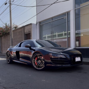Audi R8 Quattro V10 R-Tronic 2012